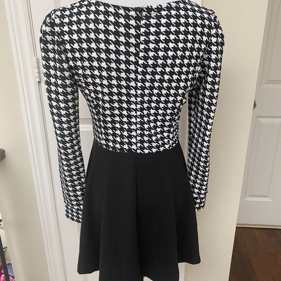 New Houndstooth Fitted And Flare Long sleeves mini Dress - Picture 5 of 8